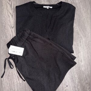 Women’s set (Top M, Bottom S)